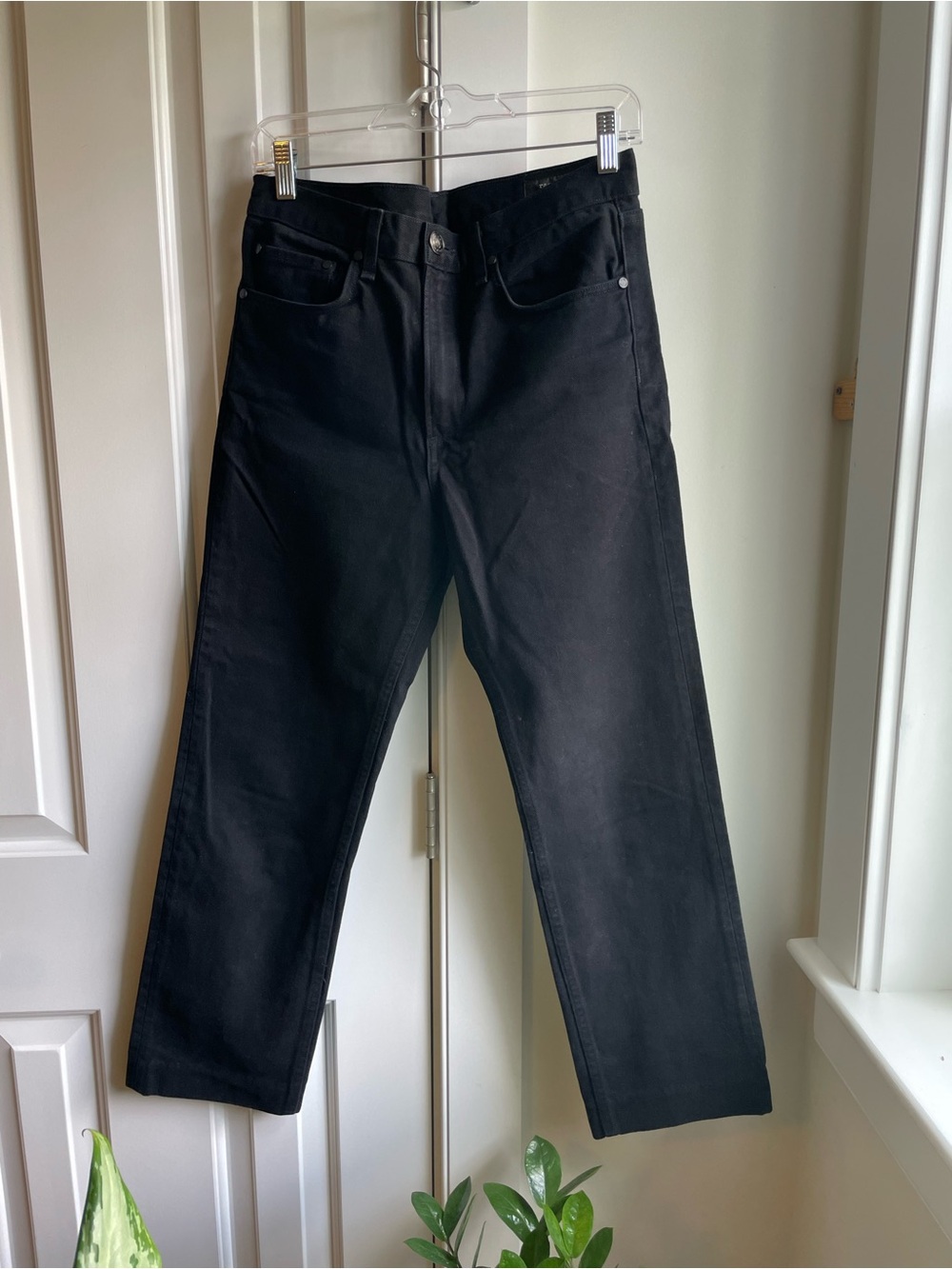 rag & bone Black Mid-Rise Straight Leg Jeans – Size 28